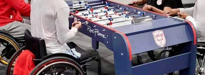 Arena PMR, le baby-foot René Pierre pour les joueurs en fauteuil roulant