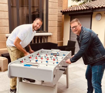 Tous en terrasse ! Jouer en plein air au Baby-foot ou au Billard